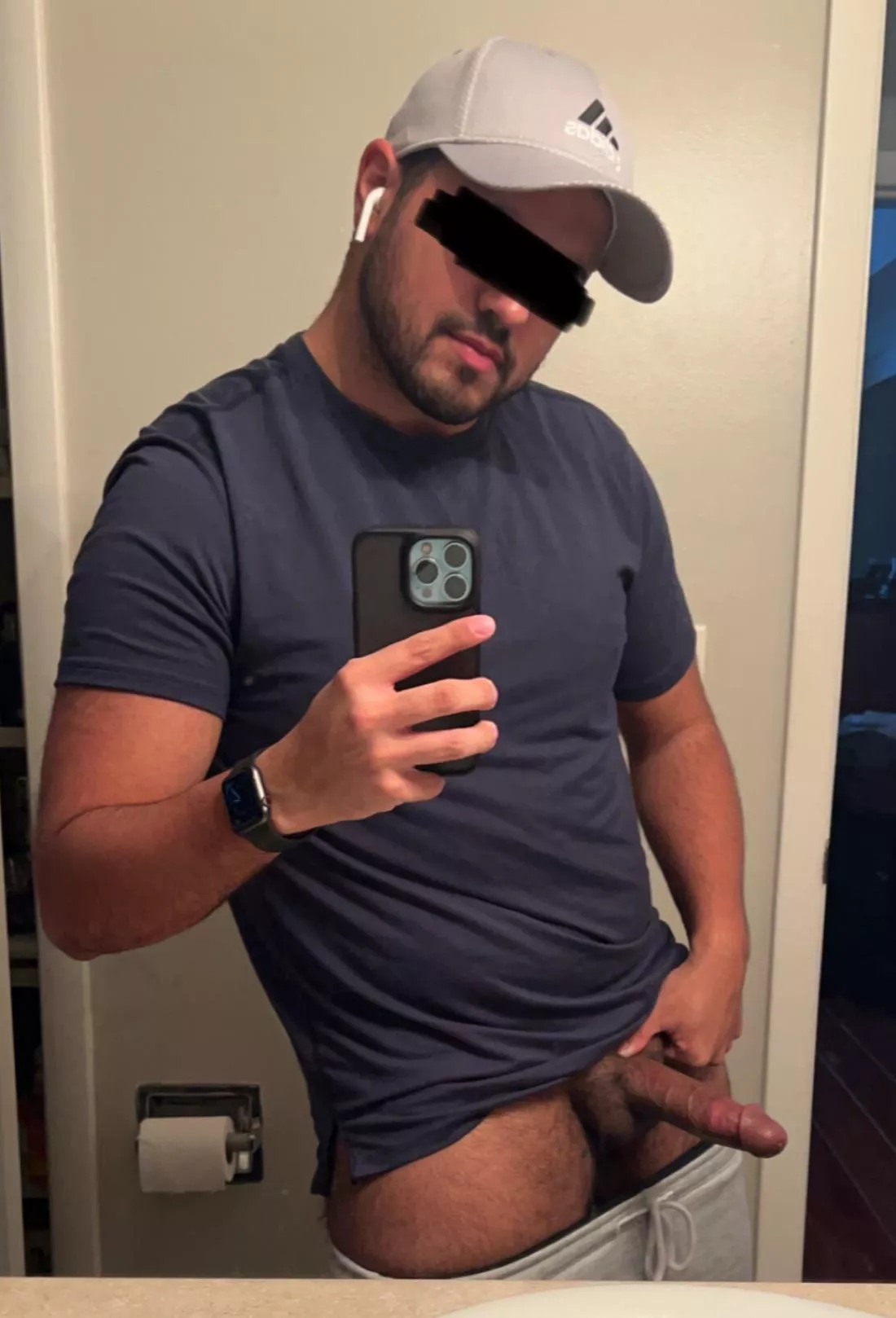 My beard and boner before the gym