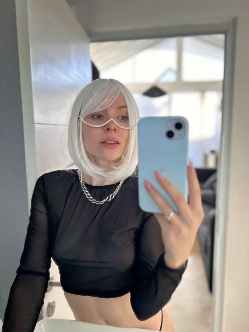 You like thin blondes?