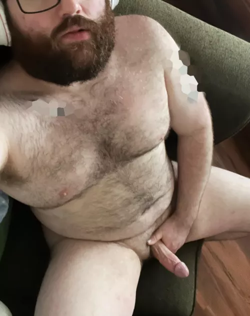 Such a shame for a lap this inviting to be so empty. Come fill it while I fill you.