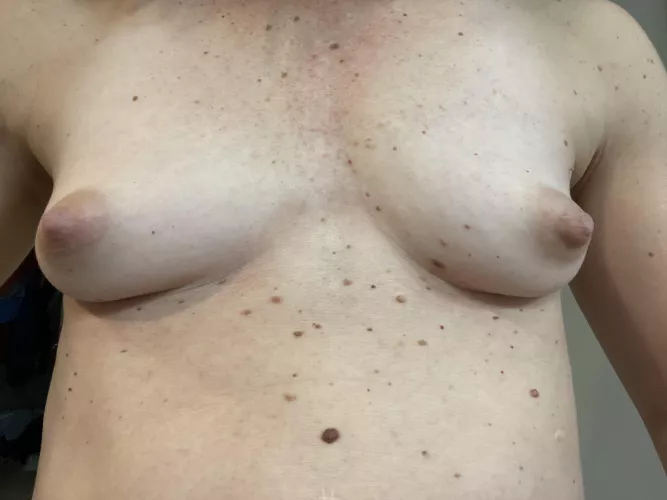 Tiny MILF tits.