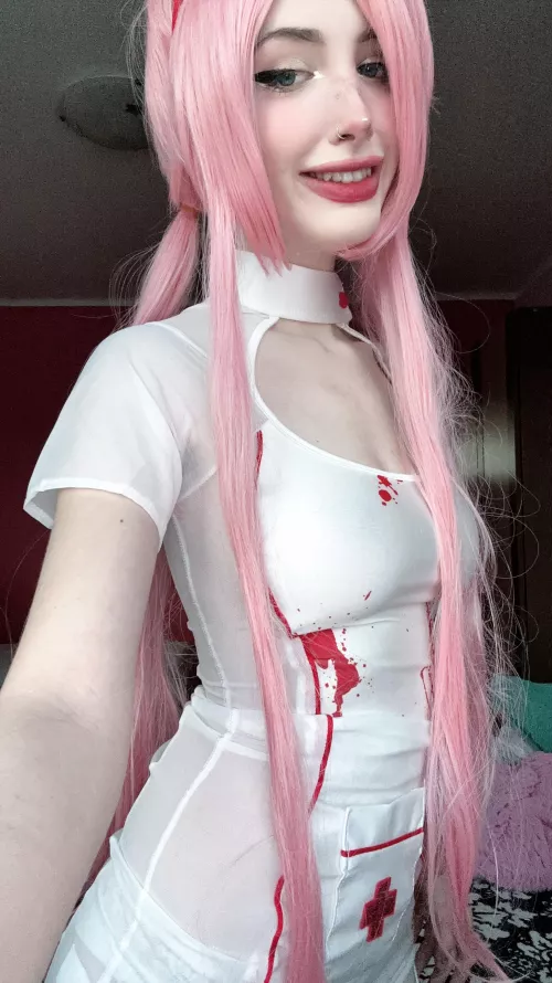 18yo is too young for bra-less dating?