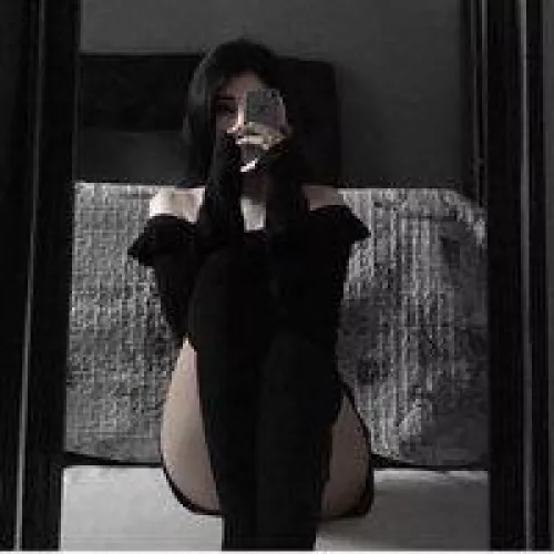 Anyone know who is she? 