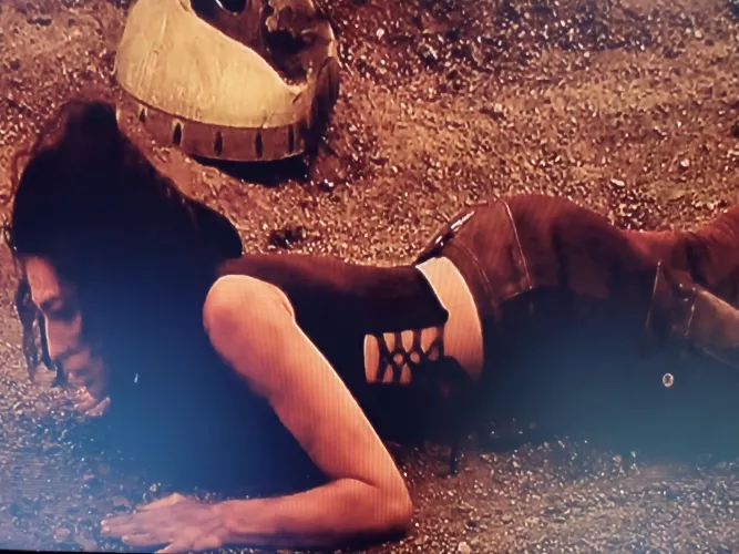 Claudia Black still image from the movie Pitch Black (2000)