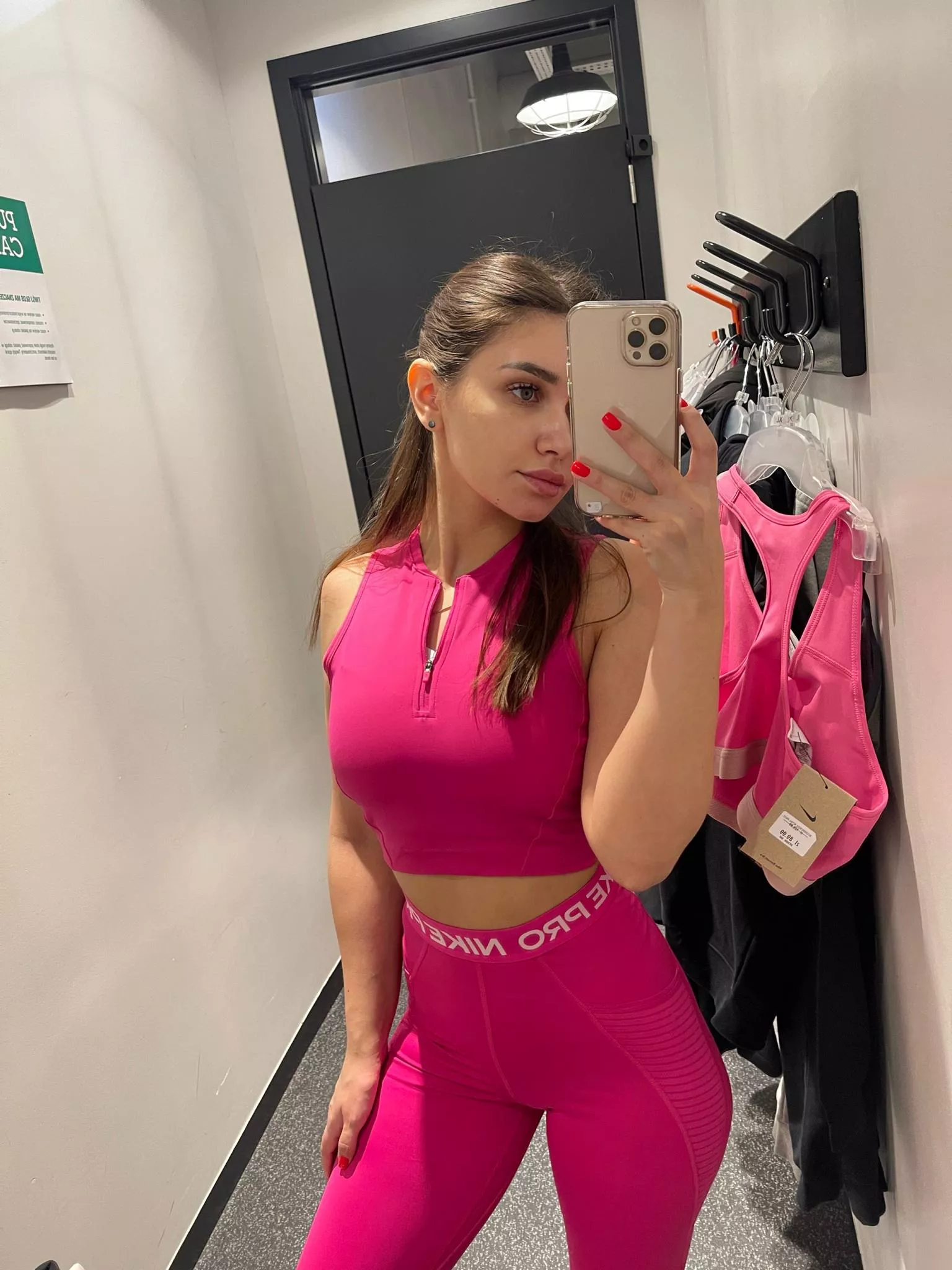 Is this color perfect for jogging outside?