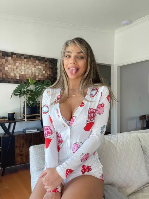 maybe I should take off this shirt so you can see my tits