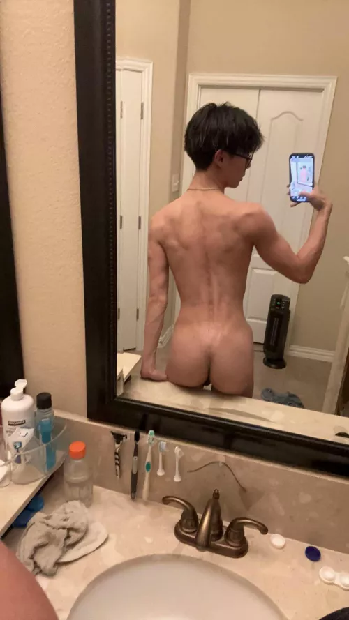 Some 🍑 for u booty lovers 😉