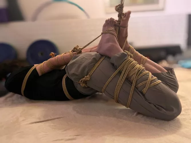 Strappado on the floor