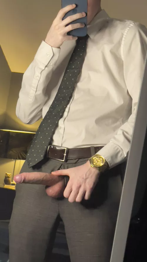 The manager needs to see you 😏