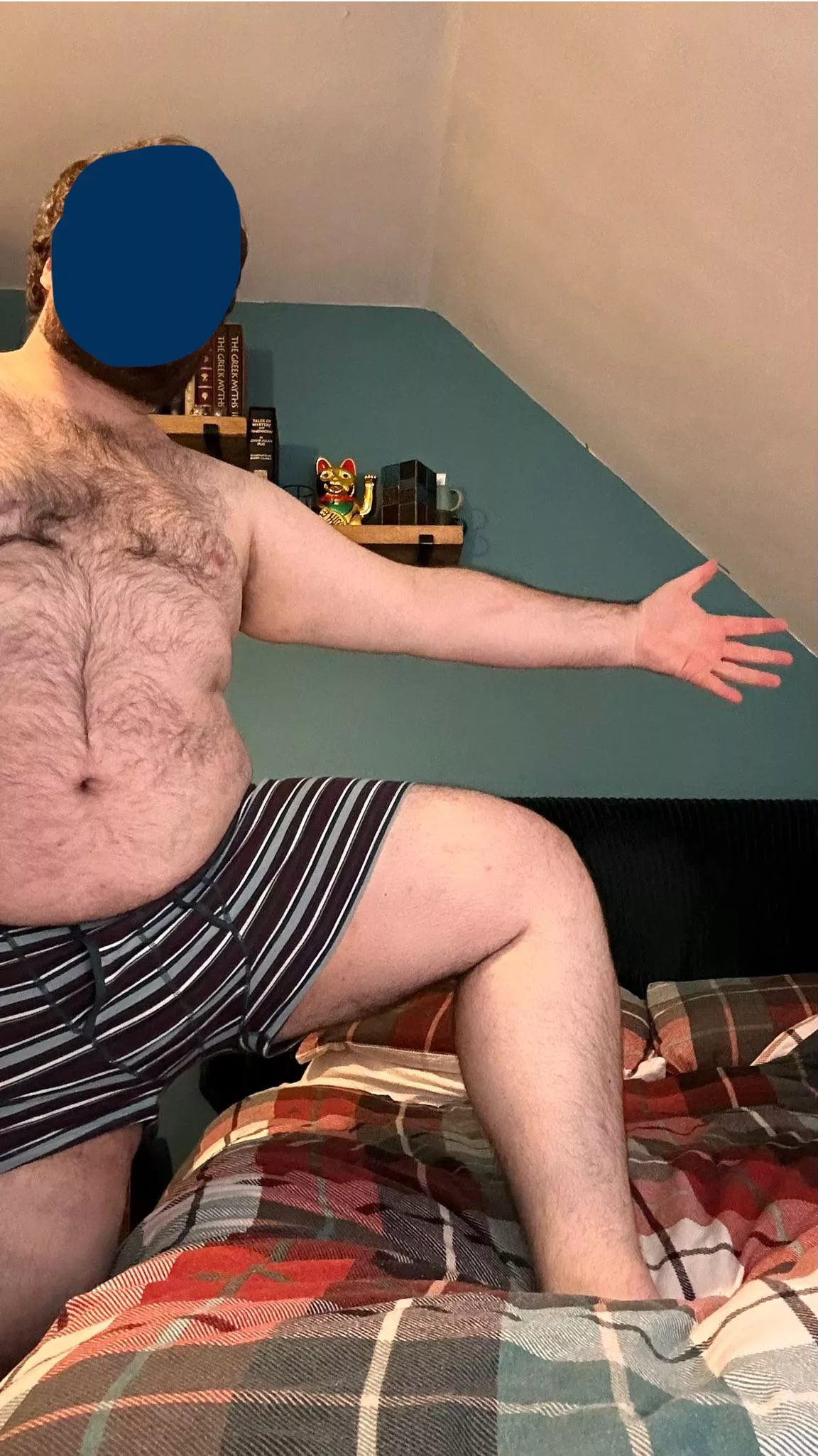 Wanna skip work and stay in bed with me? 🐻 🇬🇧 