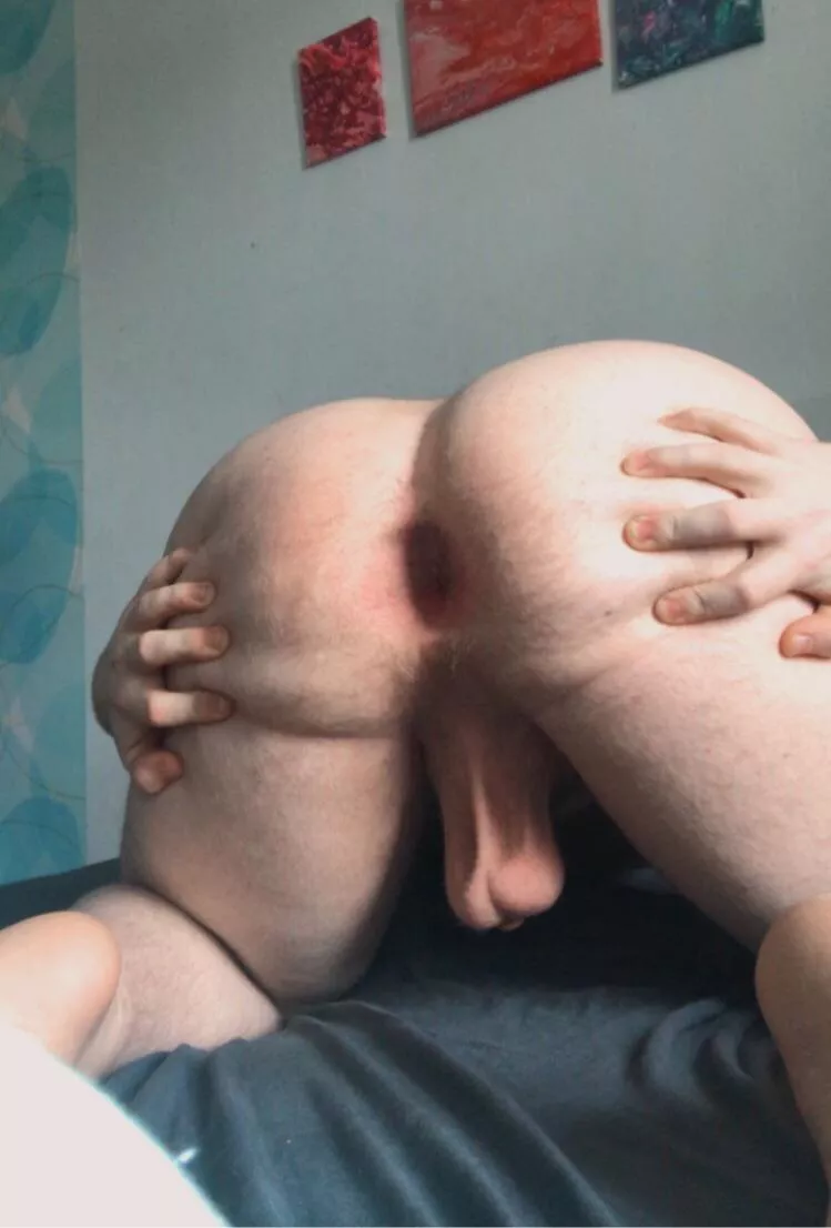 [20] Who wants to have a taste? 