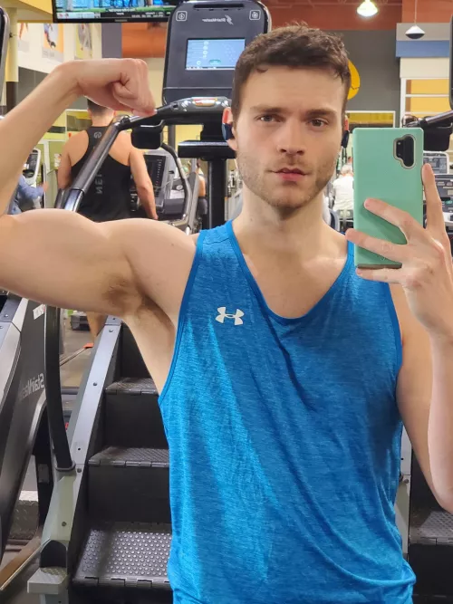 [27M] Trying to build gains and confidence 