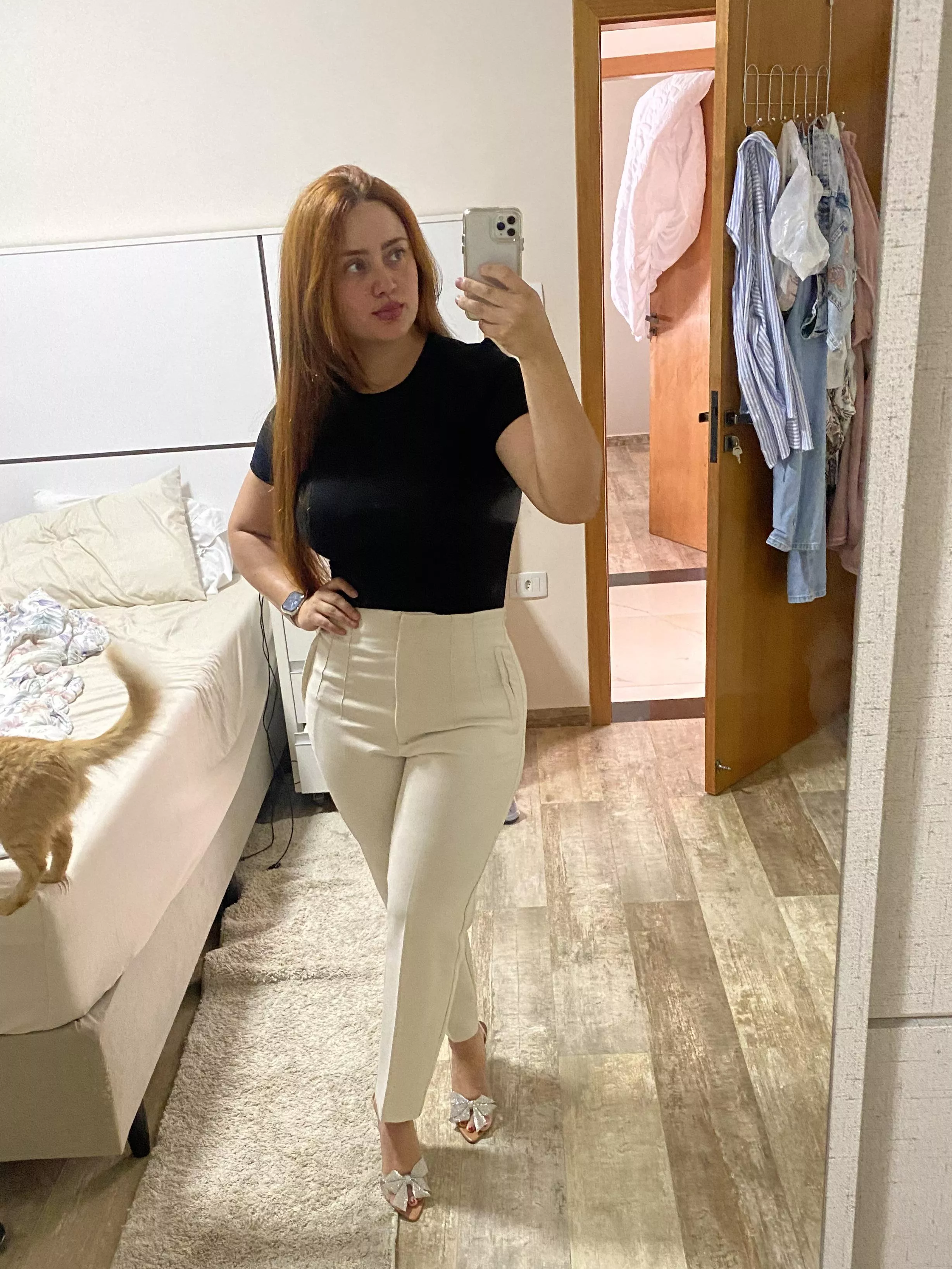 How do I look? Exited to my first seminar 