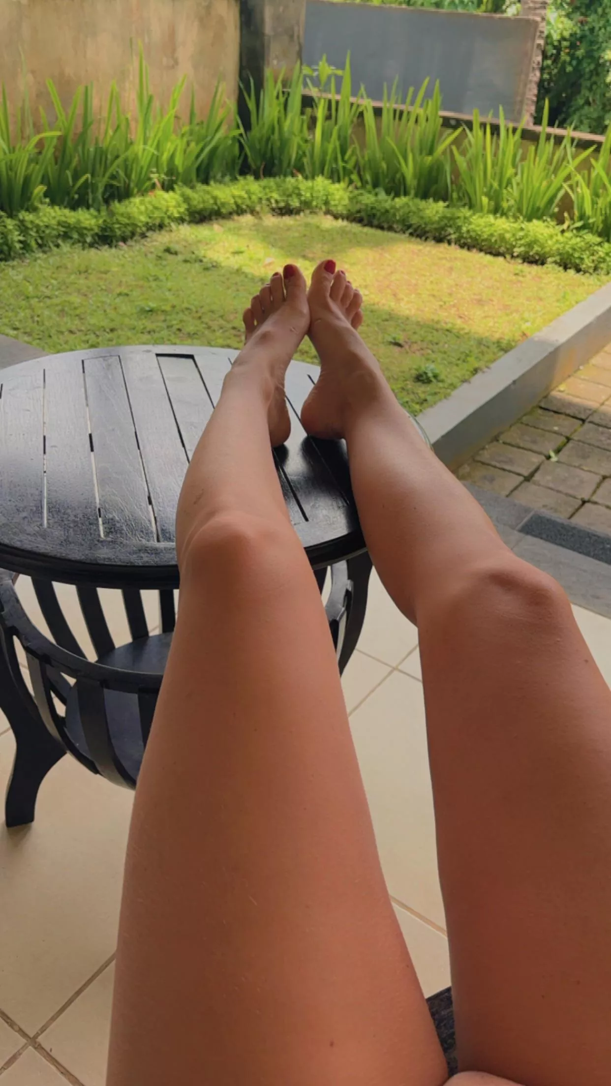 I'd love for you to lick my toes ..