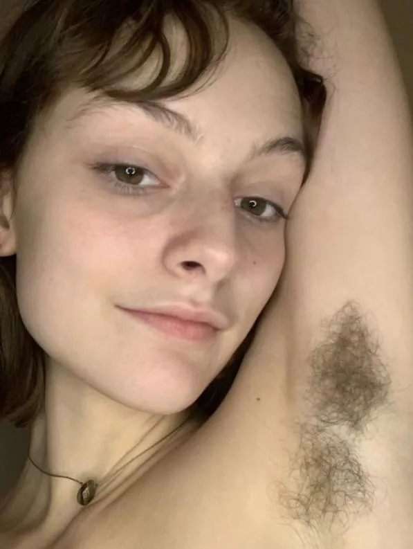 my body hair is definitely one of my favorite traits ;)