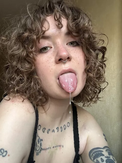 [OC] - Do you prefer clear or muddy saliva?