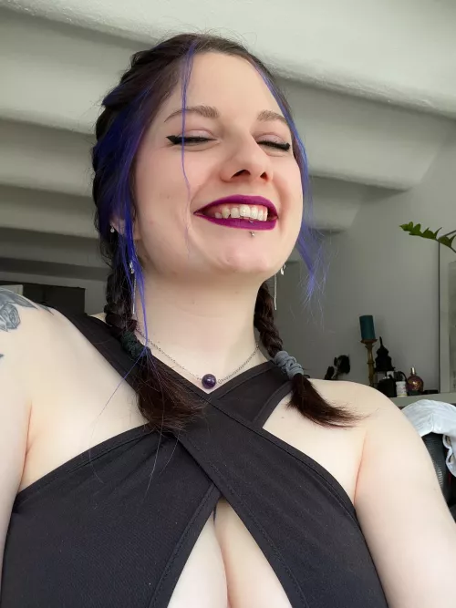 Sending good vibes [f]