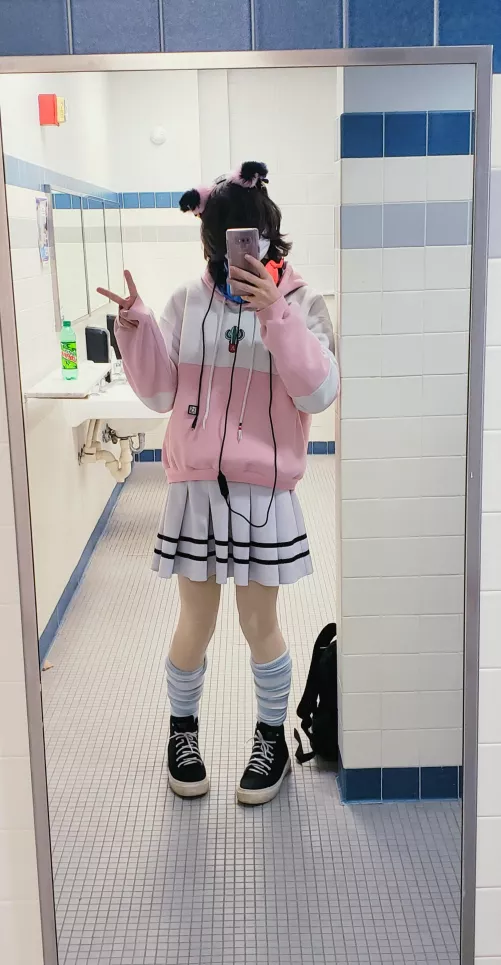 Tried to emulate how legwarmers look, and I don't think it quite worked...