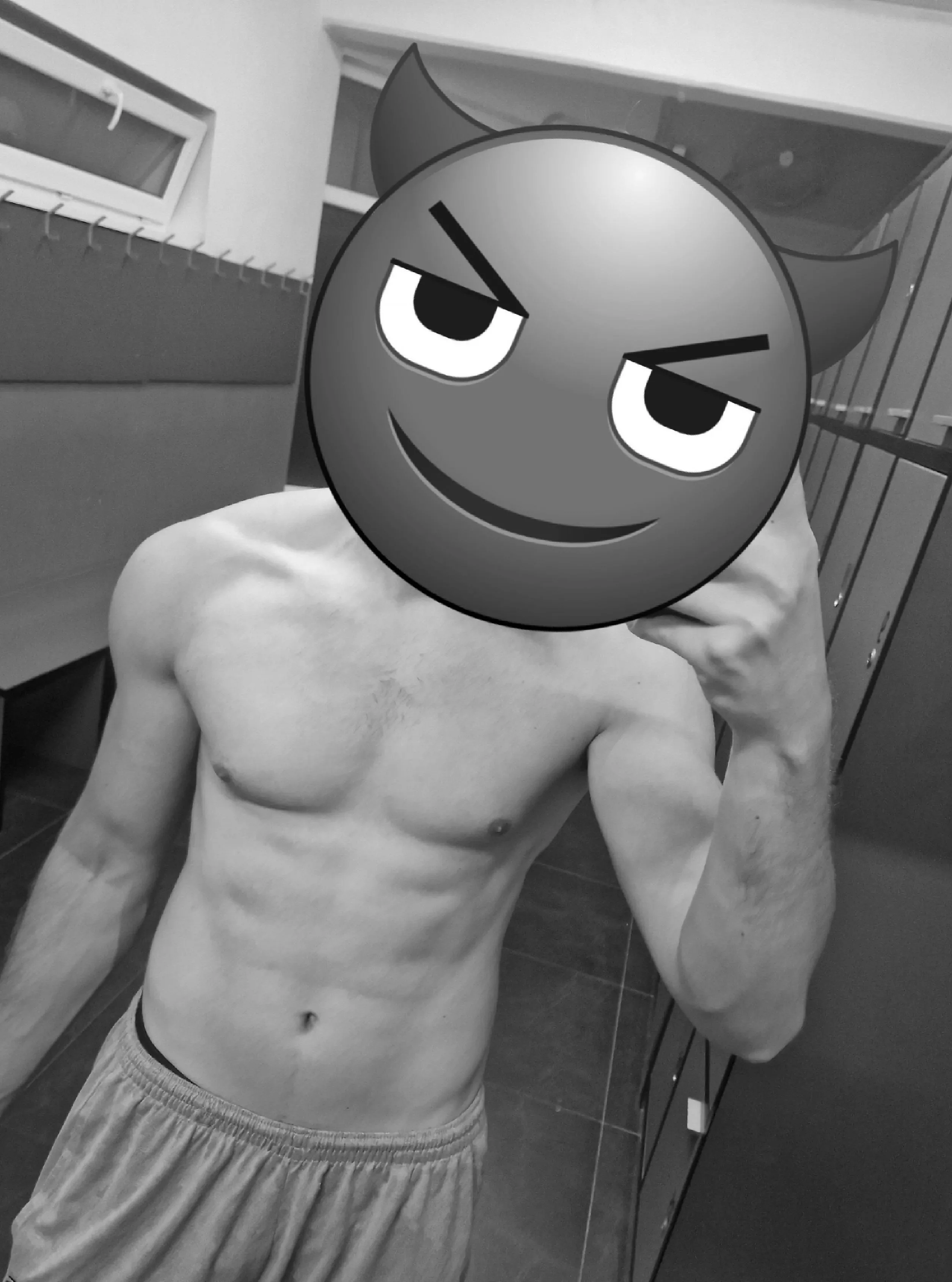 26 dom top looking for an obedient sub to have some fun with, sc: domguy456