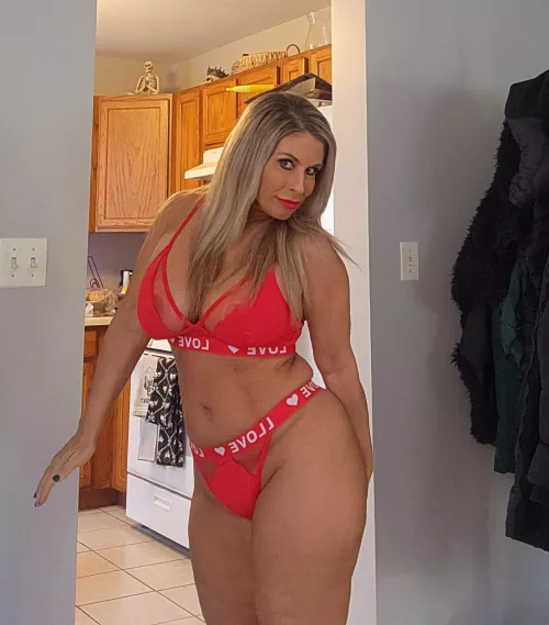 Love me love me not...