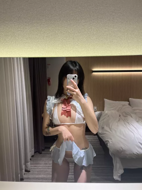 Skirt for easy access