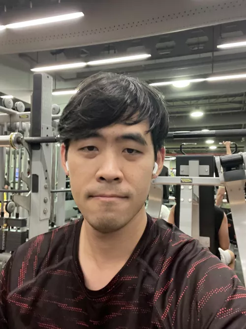 What should I play when I get back home? The Sims 4 or Baldur’s Gate 3?