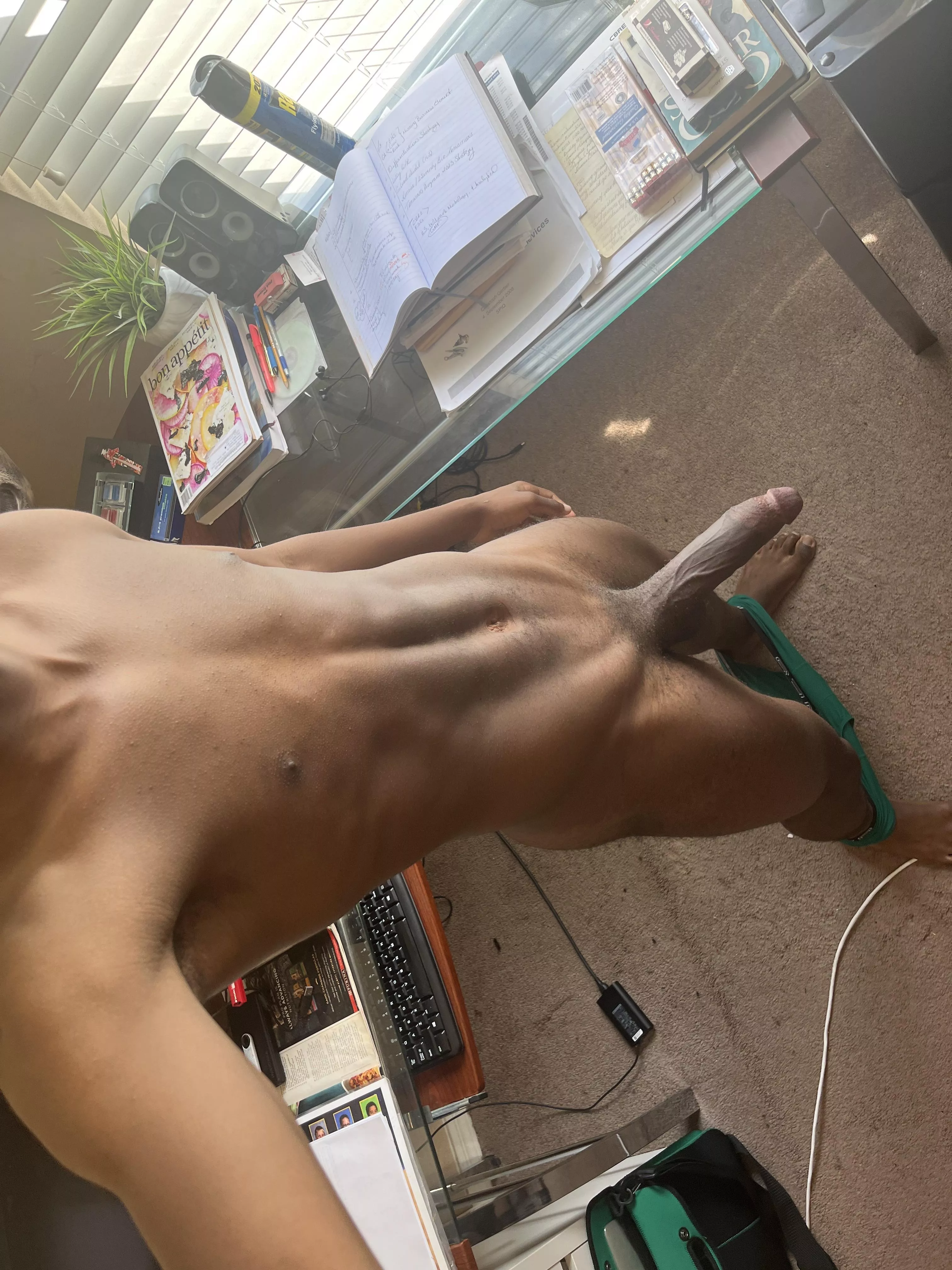 22 BBC need some HUGE ass to bust too~ or some hanging balls~ sc: frosteddaddy 