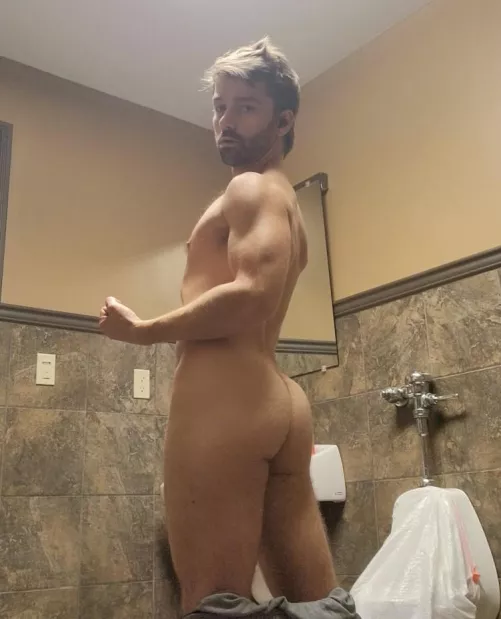 Be honest… would you rim me?