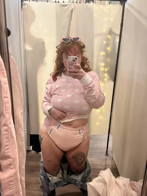 Dressing rooms are safe for diaper checks 🥰