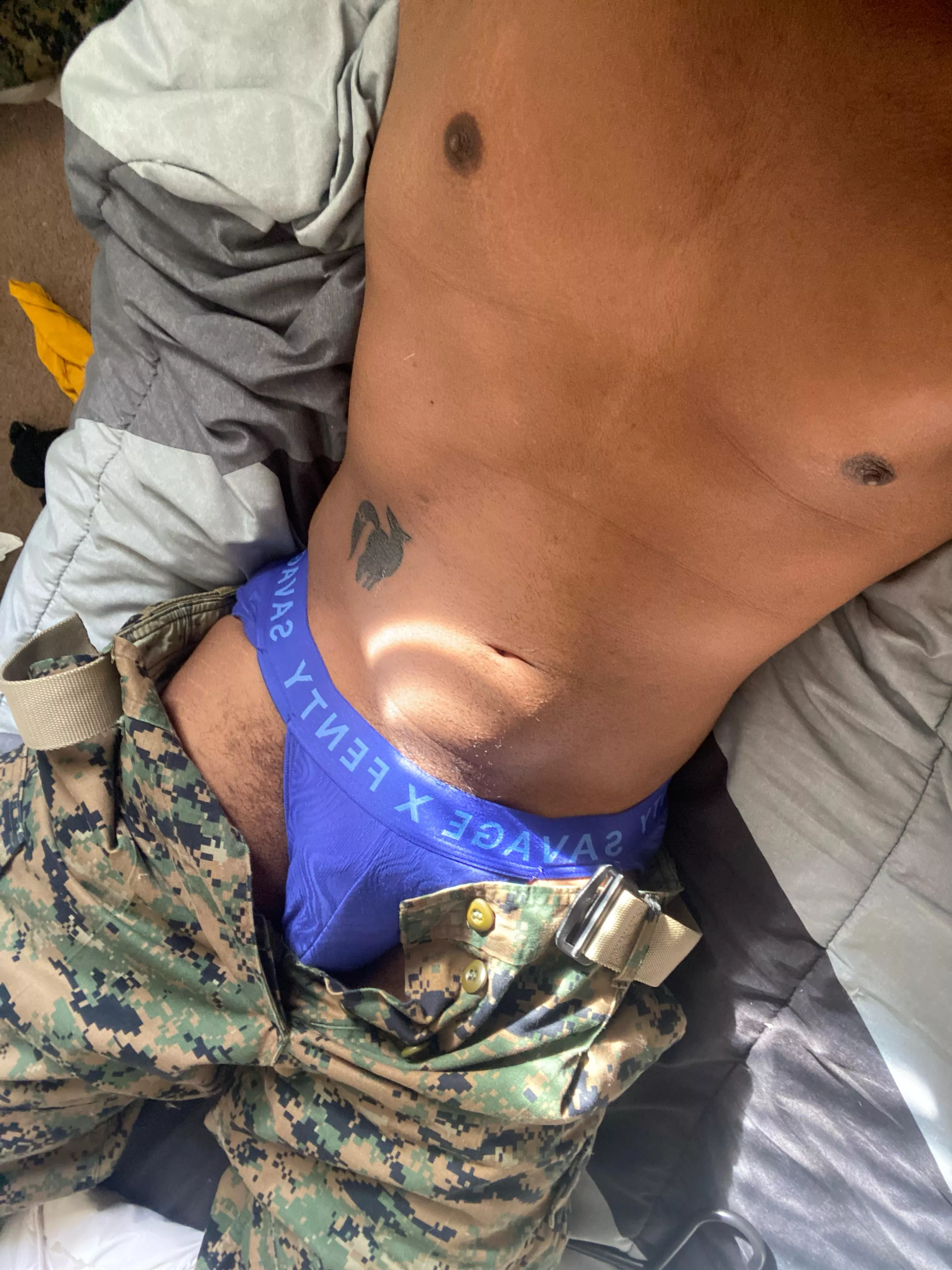 I wonder if briefs are allowed in the military?