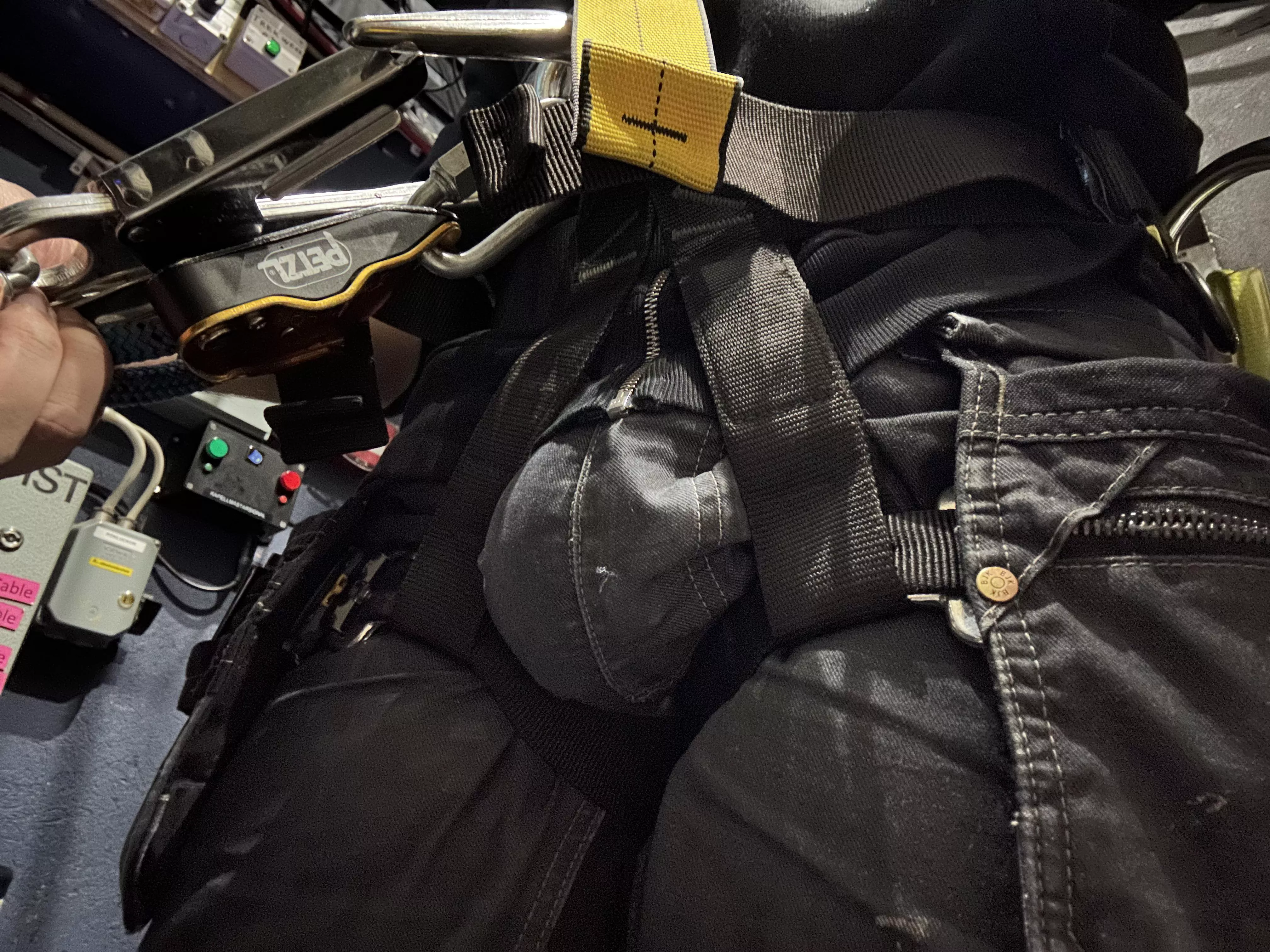 Is it here I should post my bulge I get in work gear?