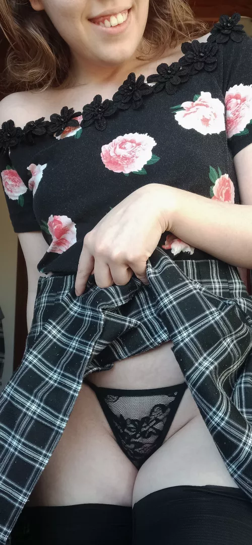 very light underneath all that (/▿＼ )❤