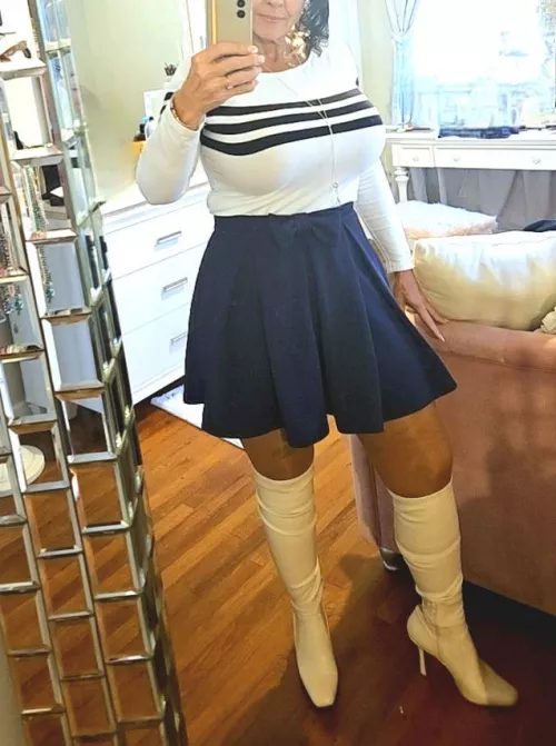 (F54) feeling sexy in my work oitfit