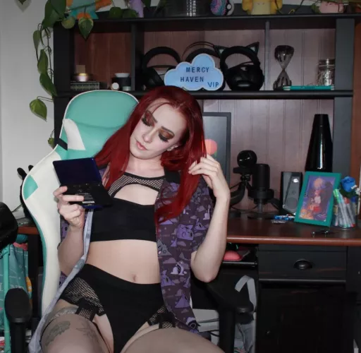 I’m playing Sapphire but what are you playing? [f]