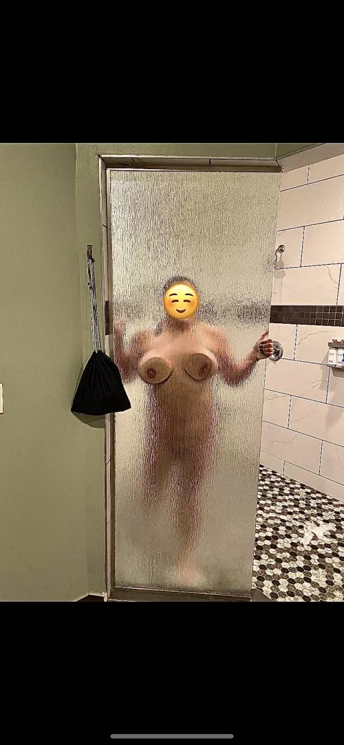 Just cleaning the glass!