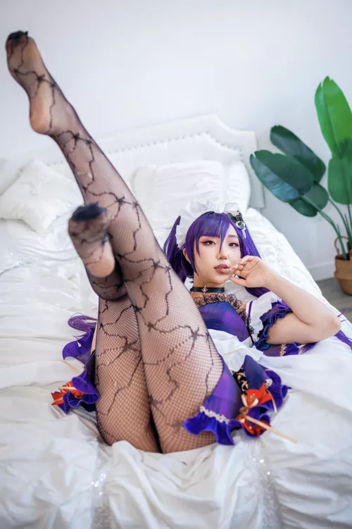 Maid Mona (Xin) [Genshin Impact]