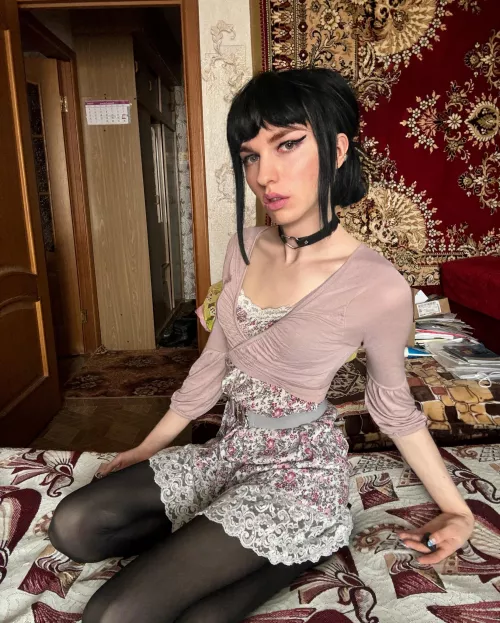 My default state when I'm alone at home 😅