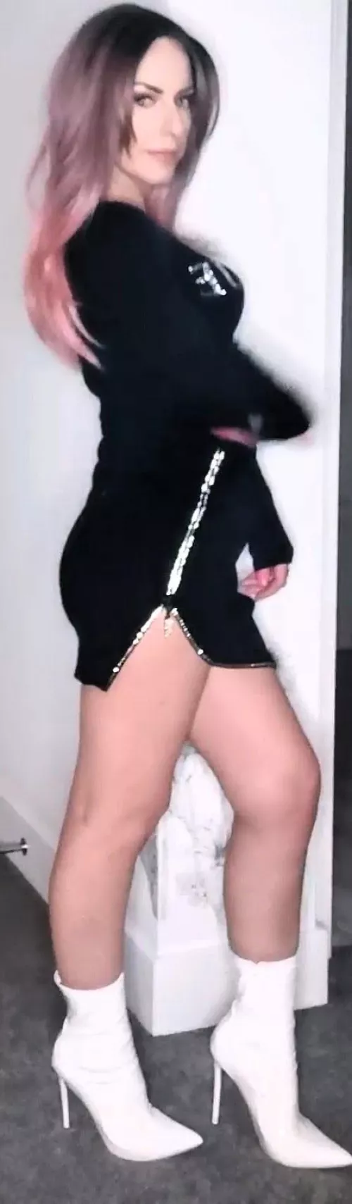 Pleasure starts with My Boots