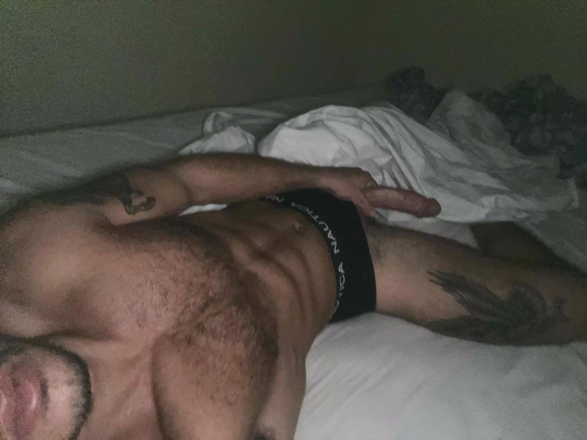 Wanna come lay here?