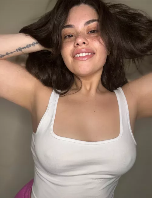 Ah yes a nice flimsy white tank 