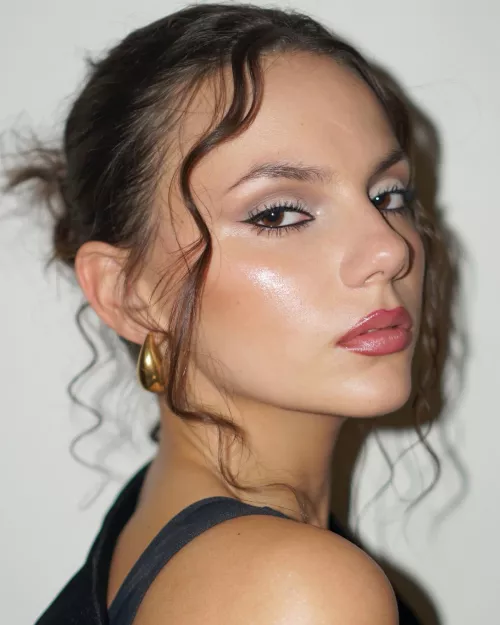 Dafne Keen for Armani beauty