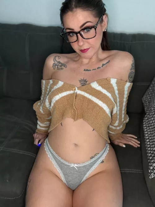 Feeling cutie in my glasses