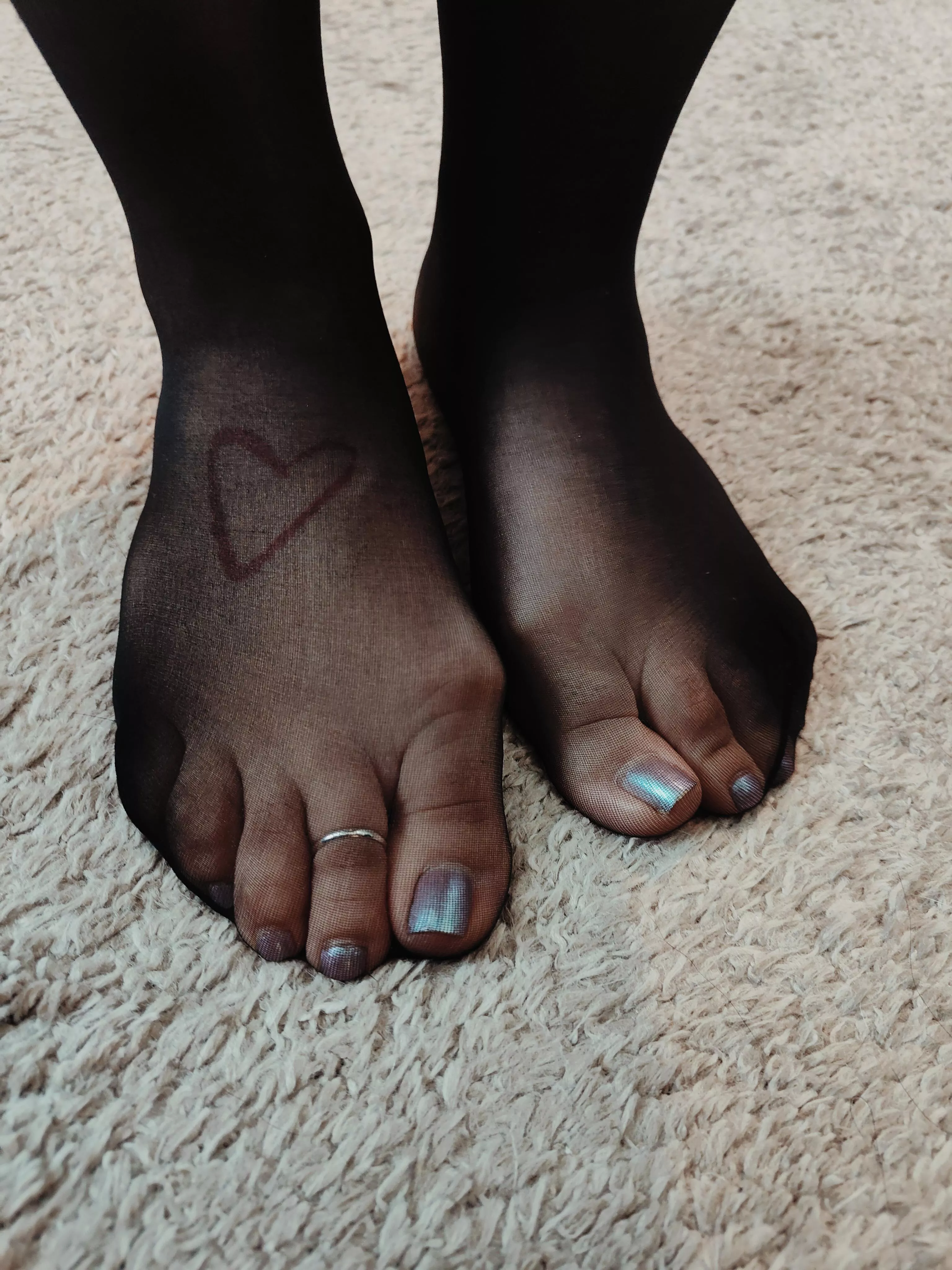 Getting ready to go out tonight 💋