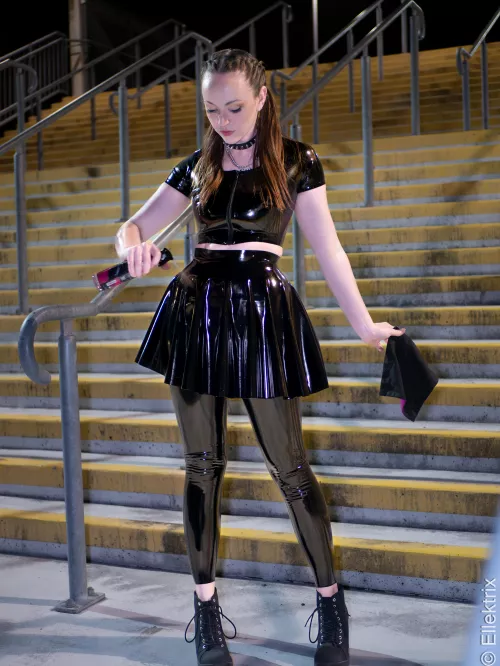 Having to shine my own latex 😫