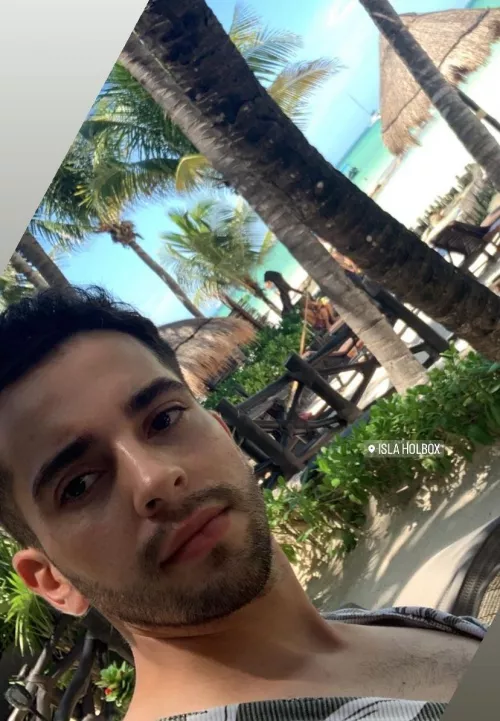 Hey there! Looking for some new friends I’m from mexico and I’m 25 👋🏻