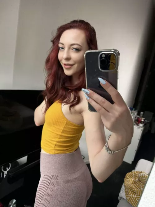 I think you definitely need a cute gym girl in your life <3