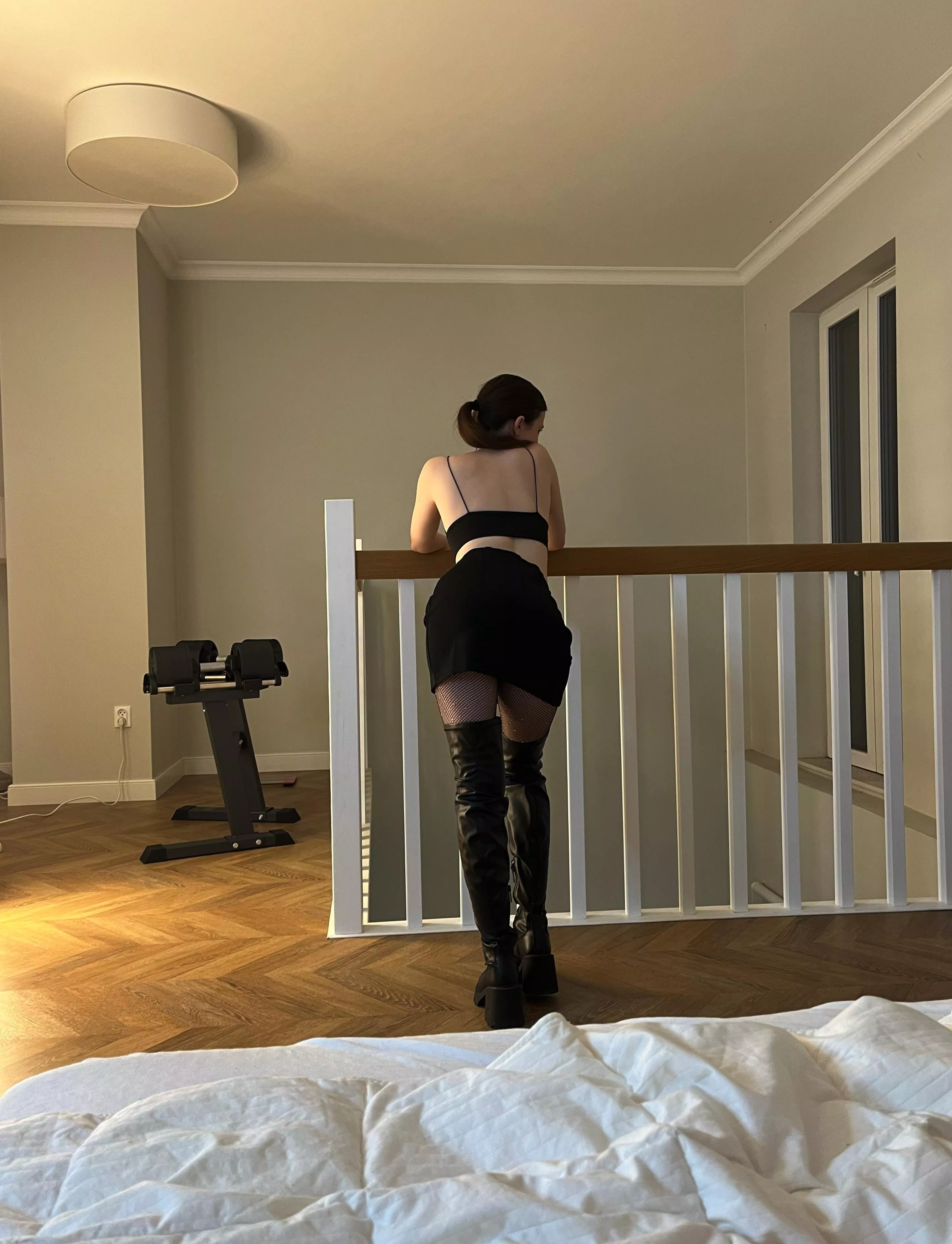 I'm waiting for a bouquet of dicks and roses to be brought to me