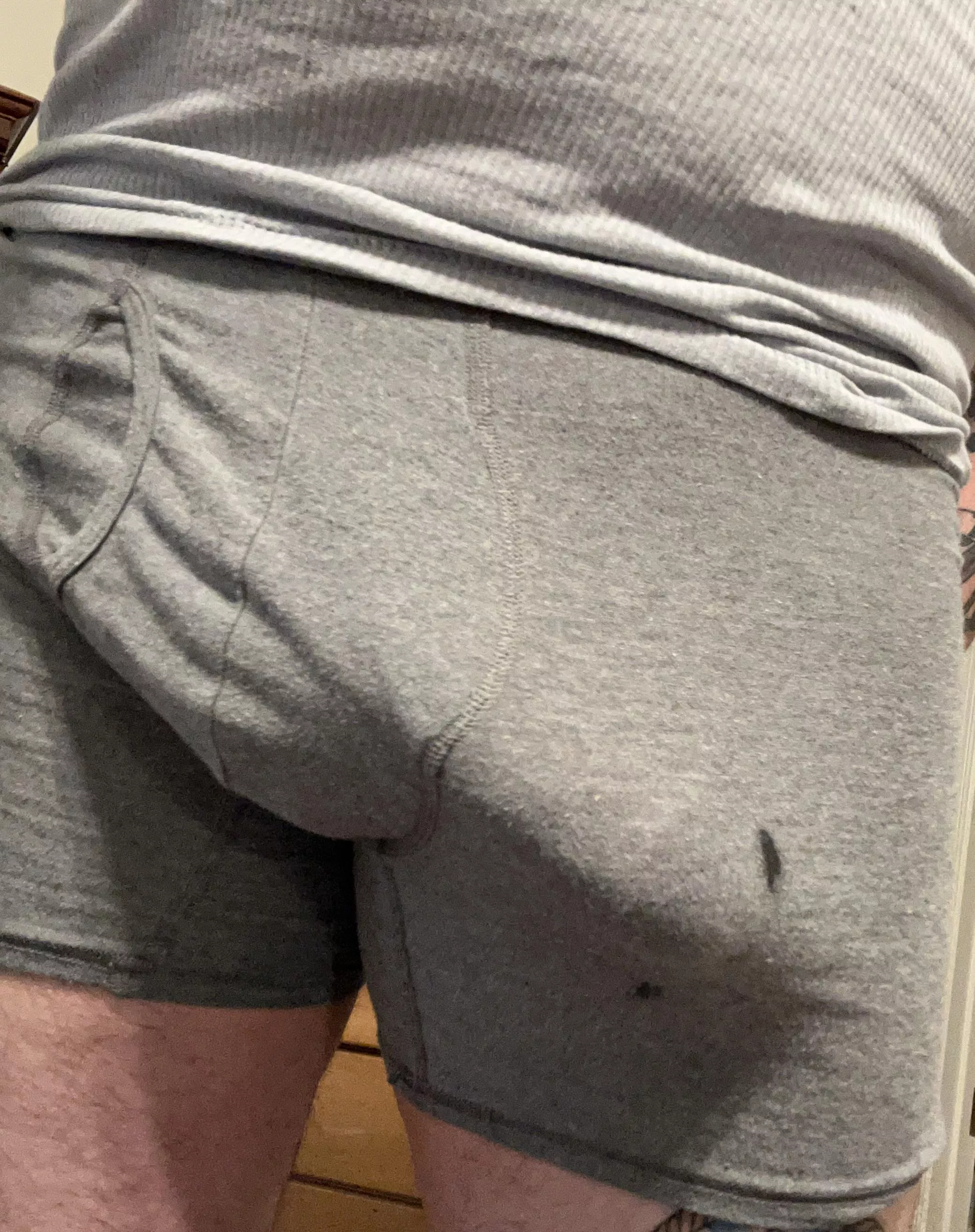 My semis precum always leaks through my boxer briefs..