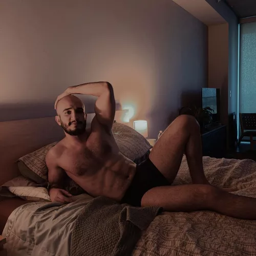 Nice guy in the streets, but a freak in the sheets 🌙