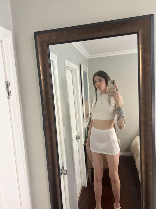 This is either a bad tuck or a good bulge. I can’t tell 🤦‍♀️ 