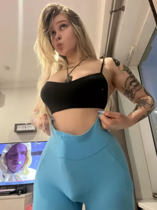 Will you let a good girl turn your slutty ass into mincemeat?